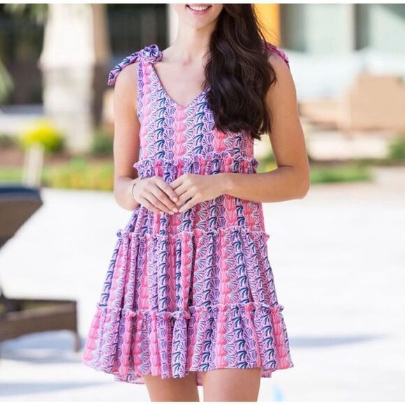 Simply Southern Tropical Shell Scallop Tiered Dress Medium - Picture 2 of 7